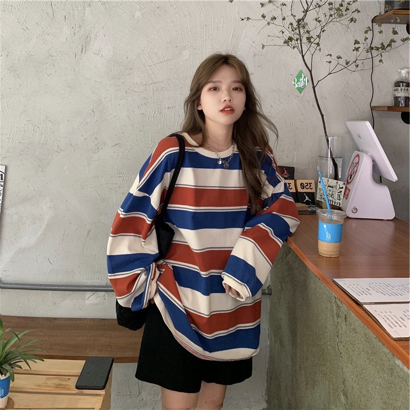 Loose striped sweatshirt